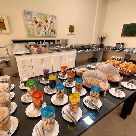 Hotel Santiago Lindoia ภายนอก รูปภาพ