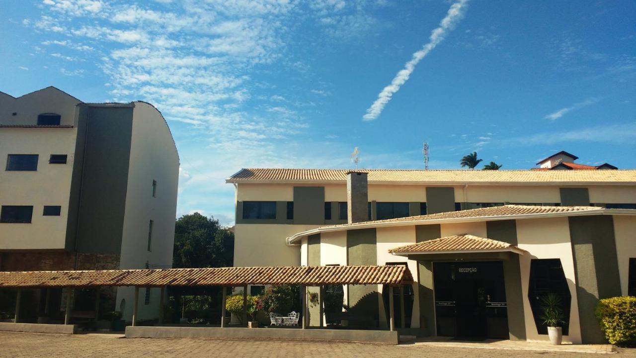 Hotel Santiago Lindoia ภายนอก รูปภาพ